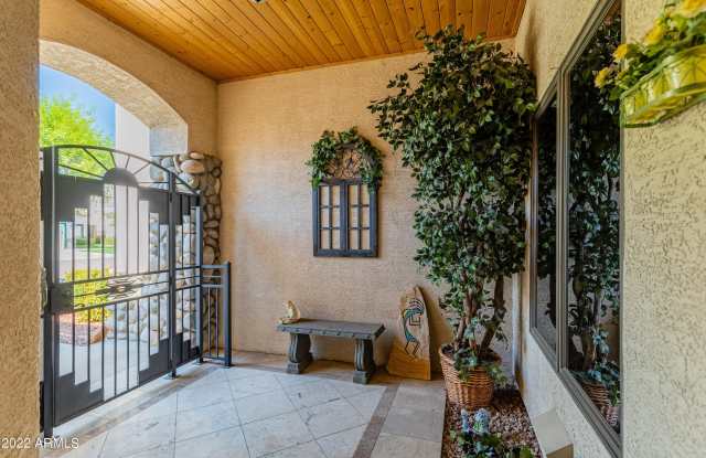 7477 W DENARO Drive Gallery 4