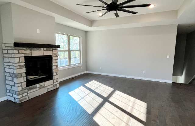844 S Eastridge Gallery 2
