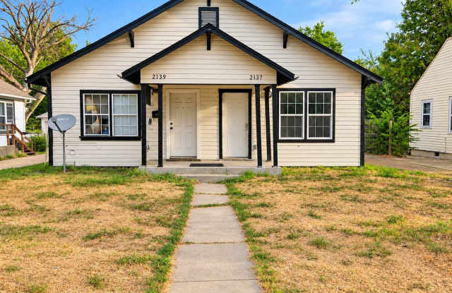 Updated Duplex on NW 29th Gallery 1