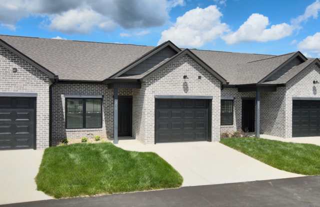 915 Suncrest Dr - 915 Suncrest Drive, Johnson City, TN 37615