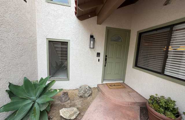 4569 Foxenwood Lane -- 2 Bedroom, 2.5 Bathroom Foxenwood Condo With Loft, Pool & Spa, Tennis Court Gallery 3