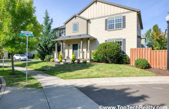 Gorgeous 3 bed, 2.5 bath Single Family Home in Meadow Oaks Subdivision Minutes from Nike, Intel  Shopping! photos photos