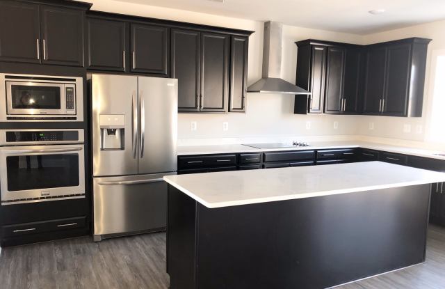 Gorgeous Condo for Rent in Saunders Station - Short Term Lease at Bon Secours Parkway Gallery 3