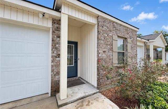 16210 THORNCROWN Lane Gallery 1