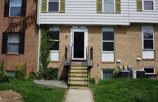 549 West Diamond Ave #18 - 549 W. Diamond Avenue, Montgomery County, MD 20877