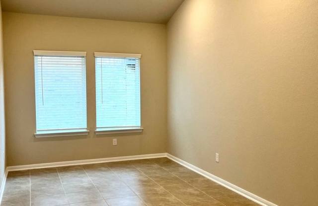 9223 Grand Western Gallery 4