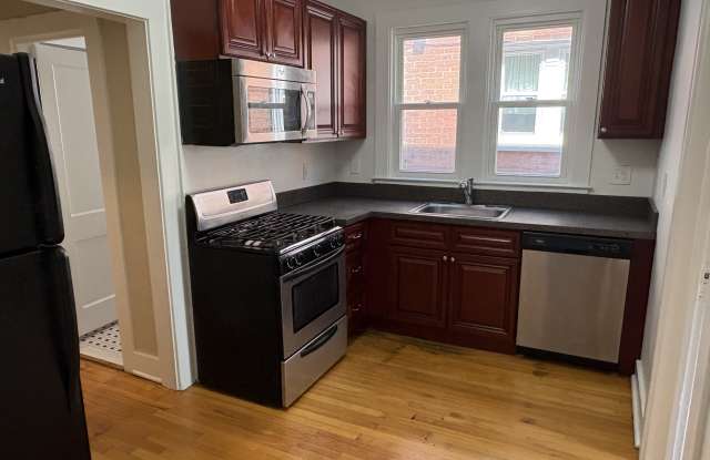 1010 Beaconsfield - #2N Gallery 2