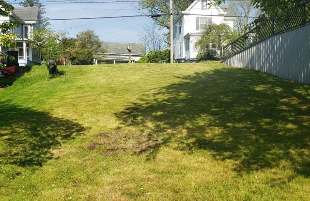 Wiles Hill near Med Center - 2 Bedroom House - Available 06/02/2027 Gallery 4