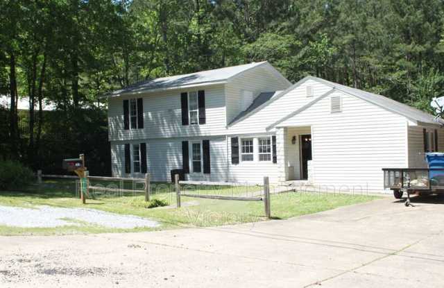 635 Cogswell Avenue - 635 Cogswell Ave, Pell City, AL 35125
