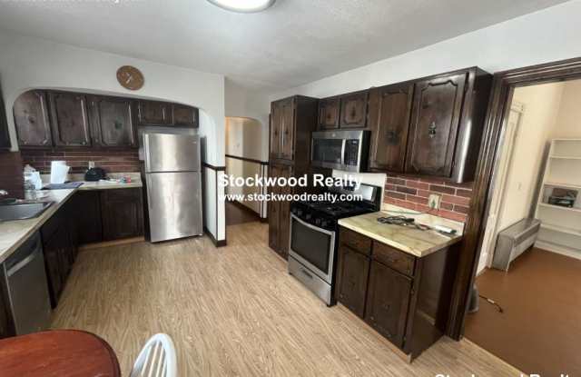 32 Howell photos photos