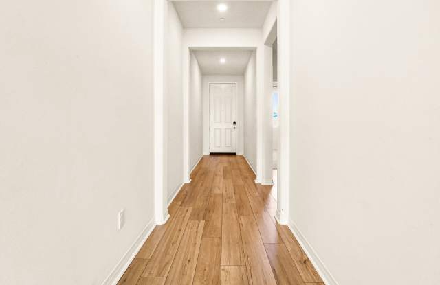 29752 Wolf Glen Court Gallery 4