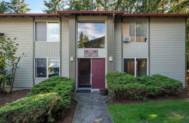 Beautifully Remodeled One Bedroom Condo at Fairwood Gallery 1