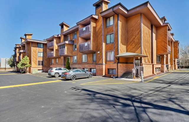 Skyway Condo, 2 Bed, 1.5 Bath, Secure Building photos photos