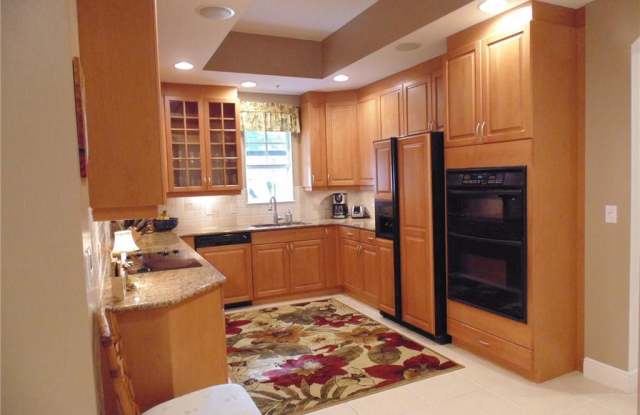 5912 Tarpon Gardens CIR Gallery 4