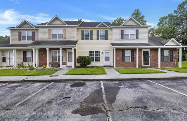 402 Meadowbrook Lane photos photos