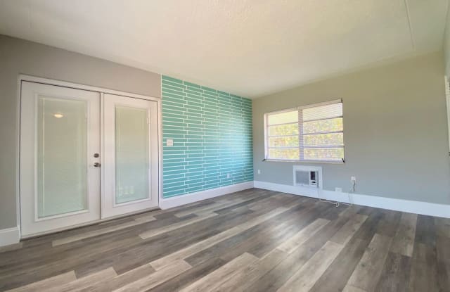 5620 Gulfport Blvd, #5 - 5620 Gulfport Boulevard South, Gulfport, FL 33707