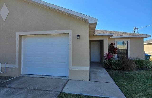 3820 SW 16th Place photos photos