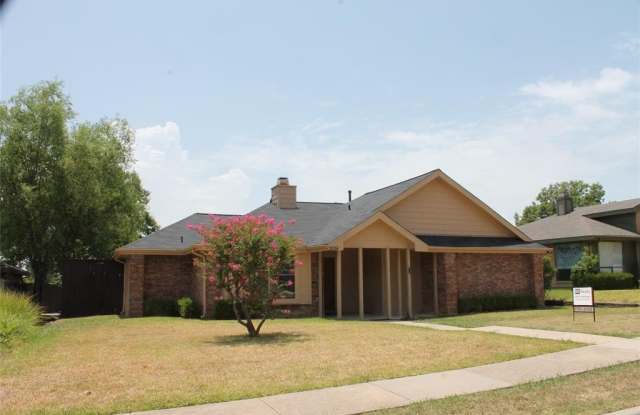 2036 Sancerre Lane - 2036 Sancerre Lane, Carrollton, TX 75007