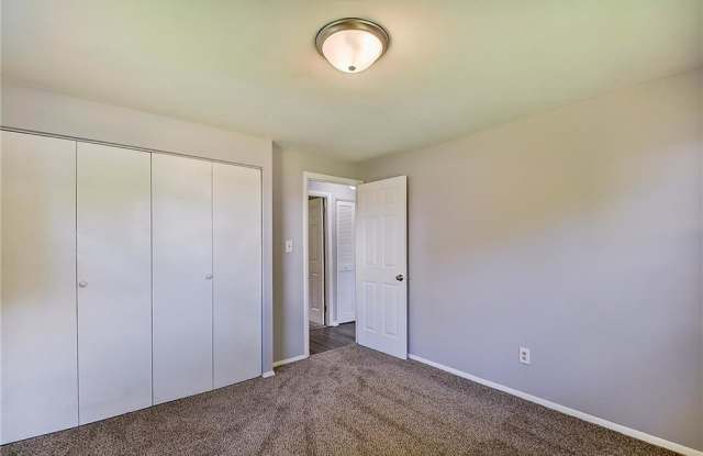 1909 Fairmont Court Gallery 4