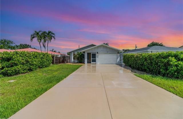 517 98th Ave N lot: 20 photos photos