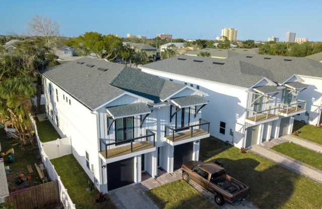 817 7TH Avenue S photos photos