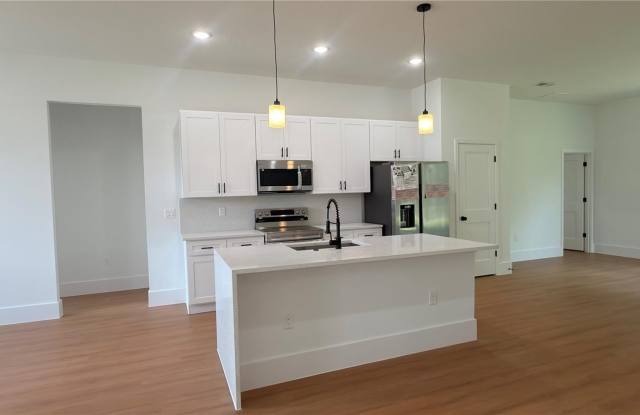 16171 SW 22ND Court Gallery 4