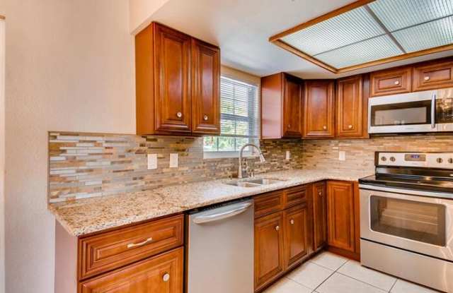 2435 Trafalgar Drive Gallery 2
