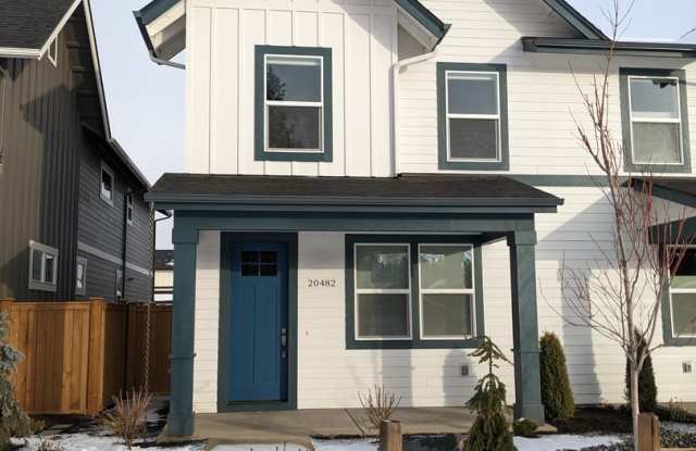 **$1000 OFF 1st Month** Newer Earth Advantage Rating Townhome - 3 bed/2.5 bath - 20482 Murphy Rd photos photos