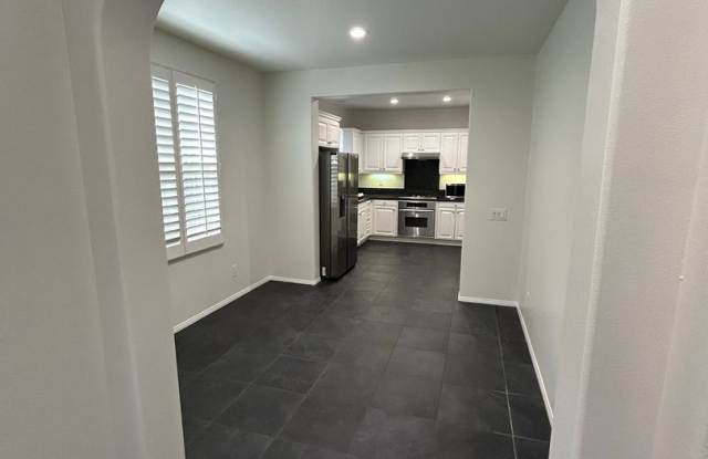 New! 3BD/2.5BA Two-Story Condo in Qual Hill Irvine! Gallery 4