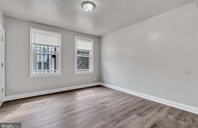 2012 ROSEDALE Street NE Gallery 4