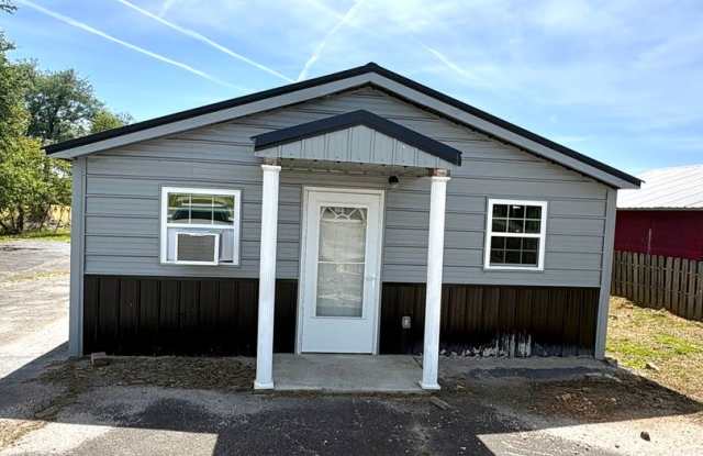 Spacious Home in the Heart of Cave City! Gallery 3