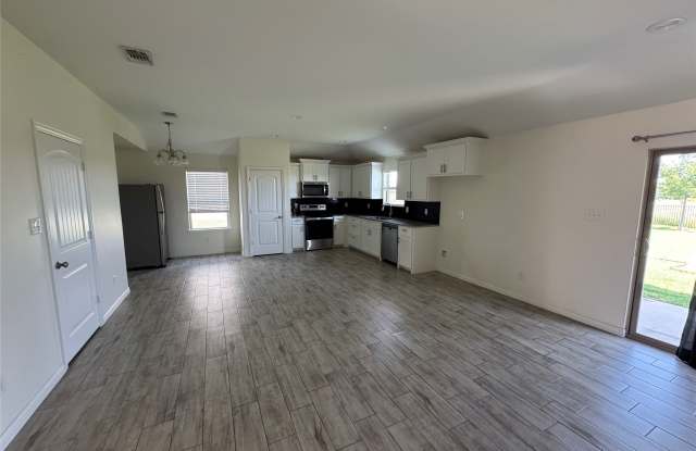 3409 Sandstone Drive Gallery 2
