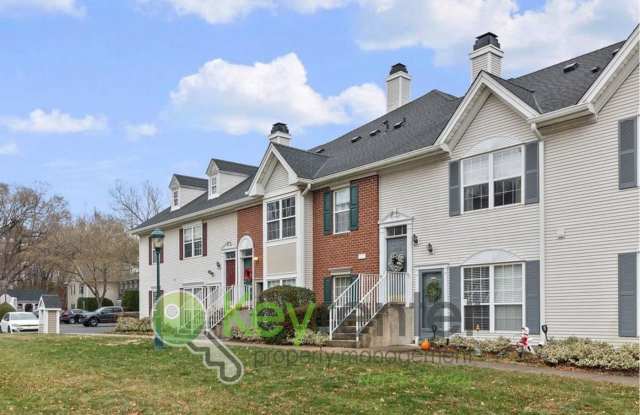 No Broker Fee! Ground-Floor 2BR/2BA in Desirable Franklin Crossing – Mahwah - 1008 Cumberland Court, Bergen County, NJ 07430