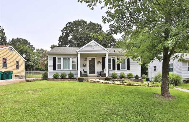 3 BR, 2 BA, 2 car garage Webster Groves Home in Saint Louis photos photos 3 BR, 2 BA, 2 car garage Webster Groves Home in Saint Louis photos photos