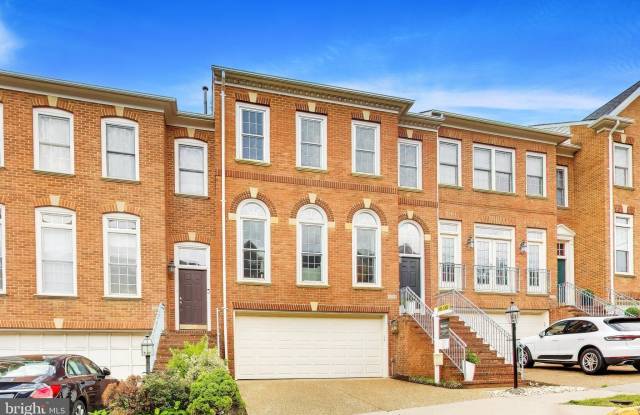8026 KIDWELL TOWN Court Gallery 4