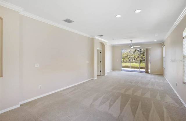 15744 PHOEBEPARK AVENUE Gallery 2