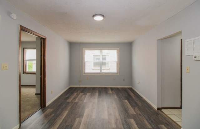 402 S Ninth St. Gallery 4