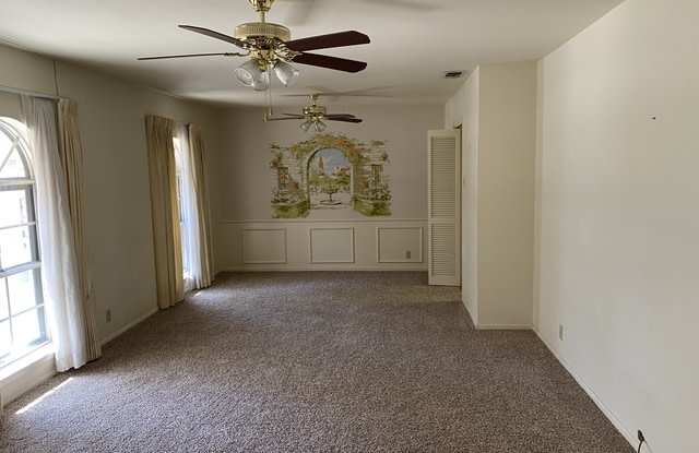 509 MOORSIDE DR Gallery 2
