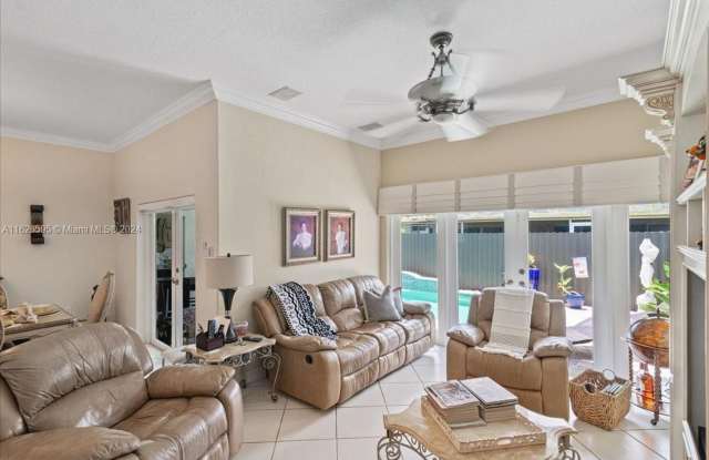 9112 NW 145th Street ., Miami Lakes, FL 33018 Gallery 3