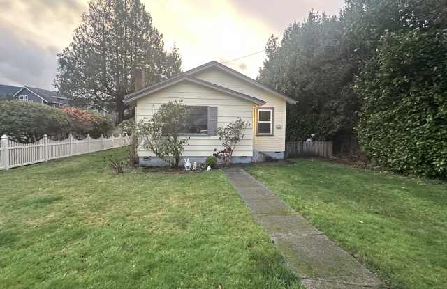 7951 Maple Ave SE - 7951 Maple Avenue Southeast, Snoqualmie, WA 98065