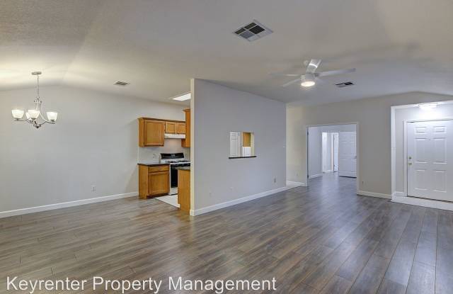 9305 Sanford Drive Gallery 3