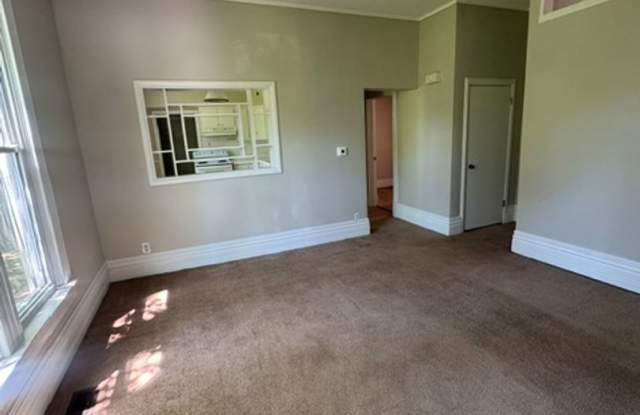 2514 South Wayne Ave photos photos