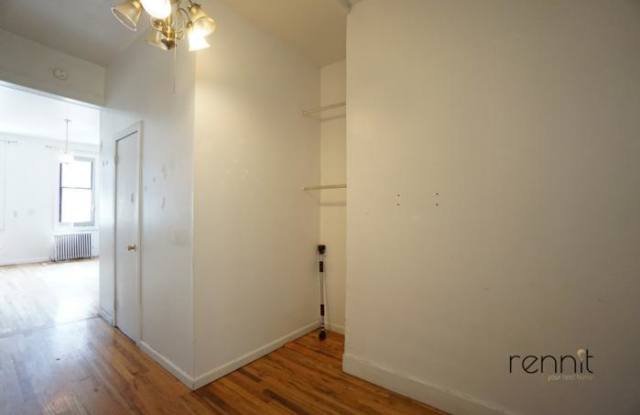 114 WALTON ST. Gallery 3