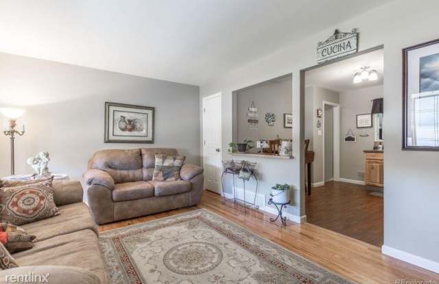 10763 Loren Ln Gallery 4