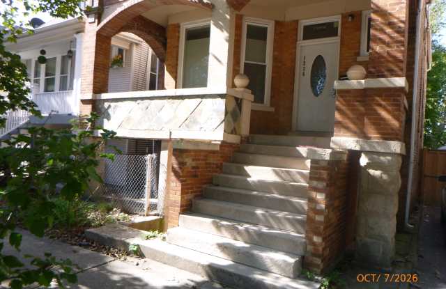 1236 Oak Park Ave Apt 2 Gallery 1