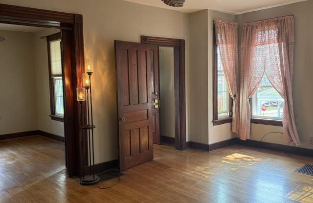 74 Cottage Avenue Gallery 3