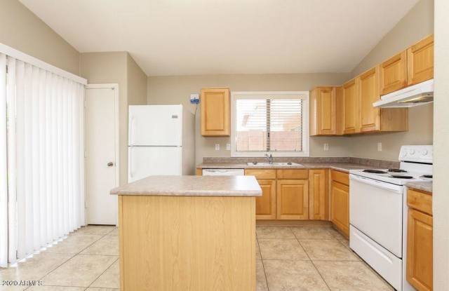 12747 W SHARON Drive Gallery 2