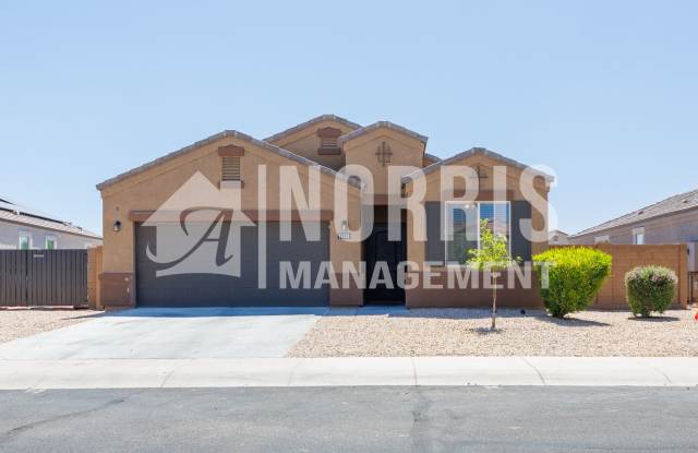 Low Maintenance Home Centrally Located photos photos