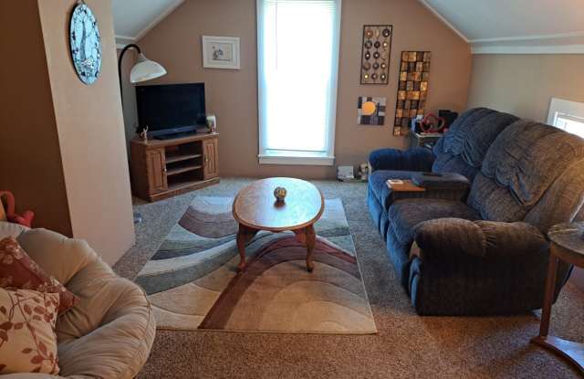 202 Sanborn Avenue - 3 photos photos 202 Sanborn Avenue - 3 photos photos