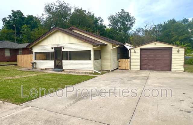 327 S Ponca Ave photos photos
